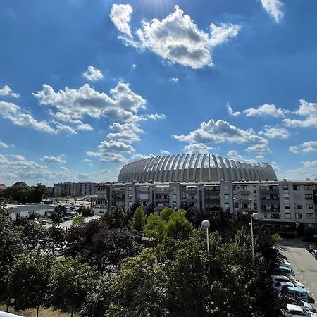 Leni Arena Zagreb Apartment Buitenkant foto